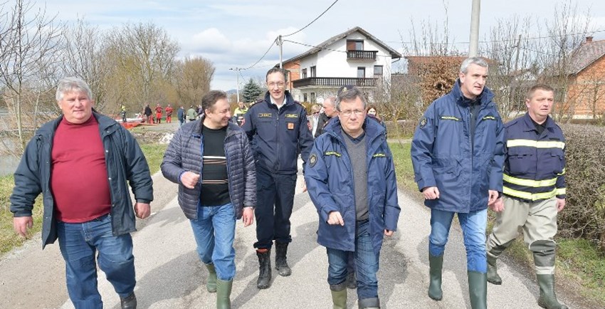 Gradonačelnik obišao Donje Mekušje, zbog najavljenih novih oborina na snazi ostaju izvanredne mjere obrane od poplava